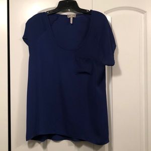 Women’s short sleeve blouse.